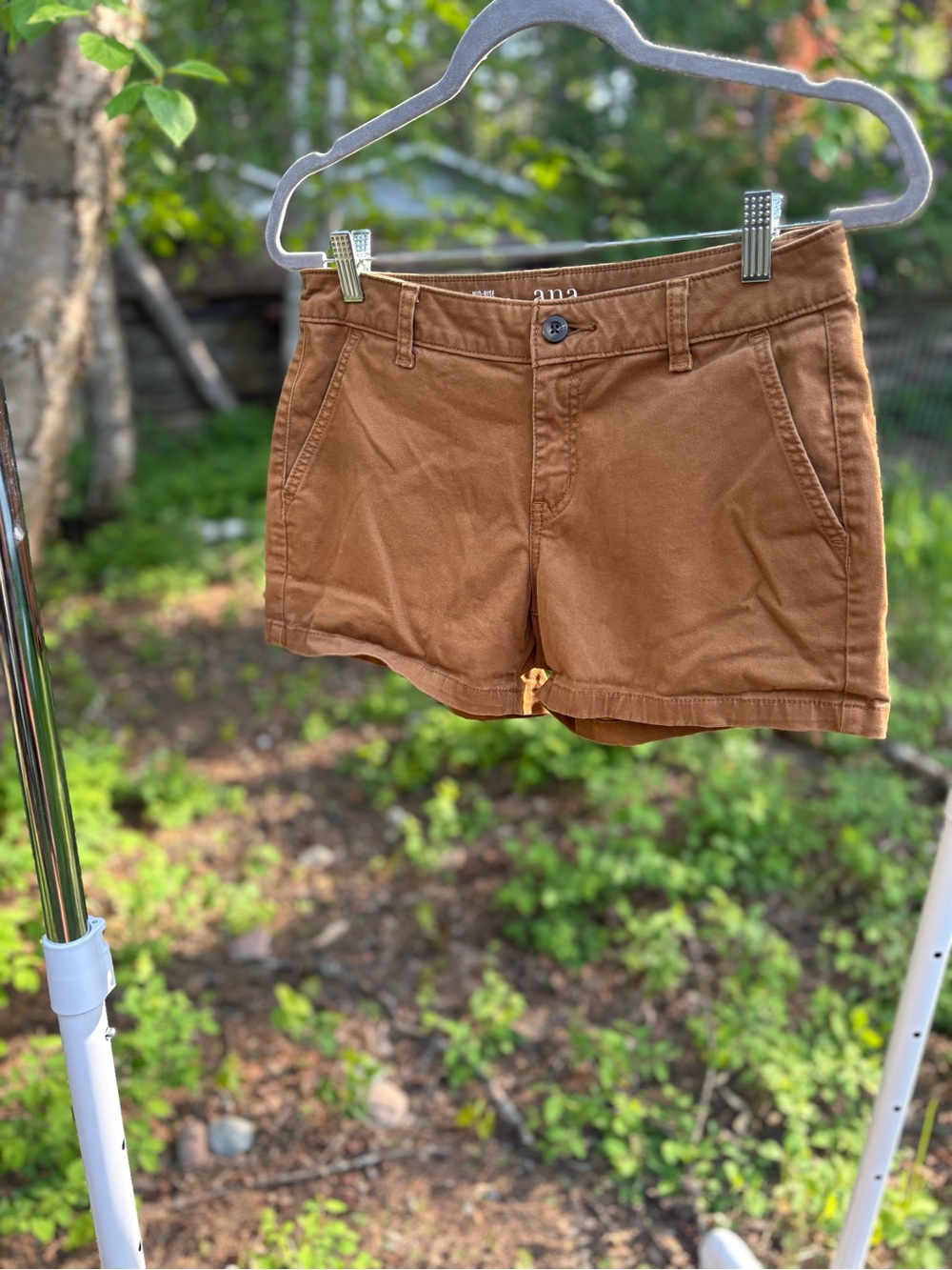 a.n.a Women's Tan Casual Jean-Style Shorts
